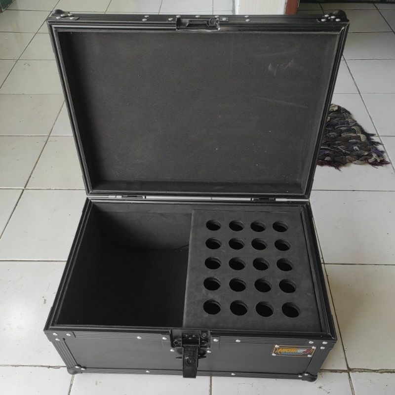 Hardcase Microphone