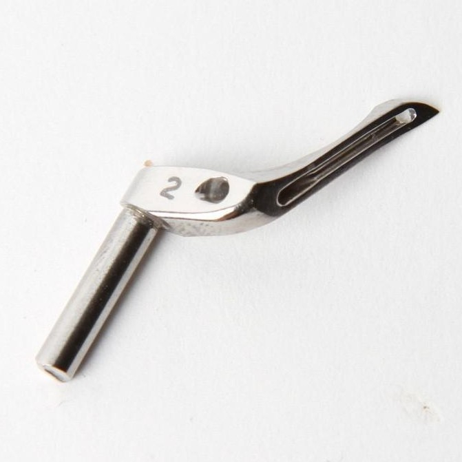 204062 No 2 Looper Atas Untuk Mesin Obras Pegasus L32 L52