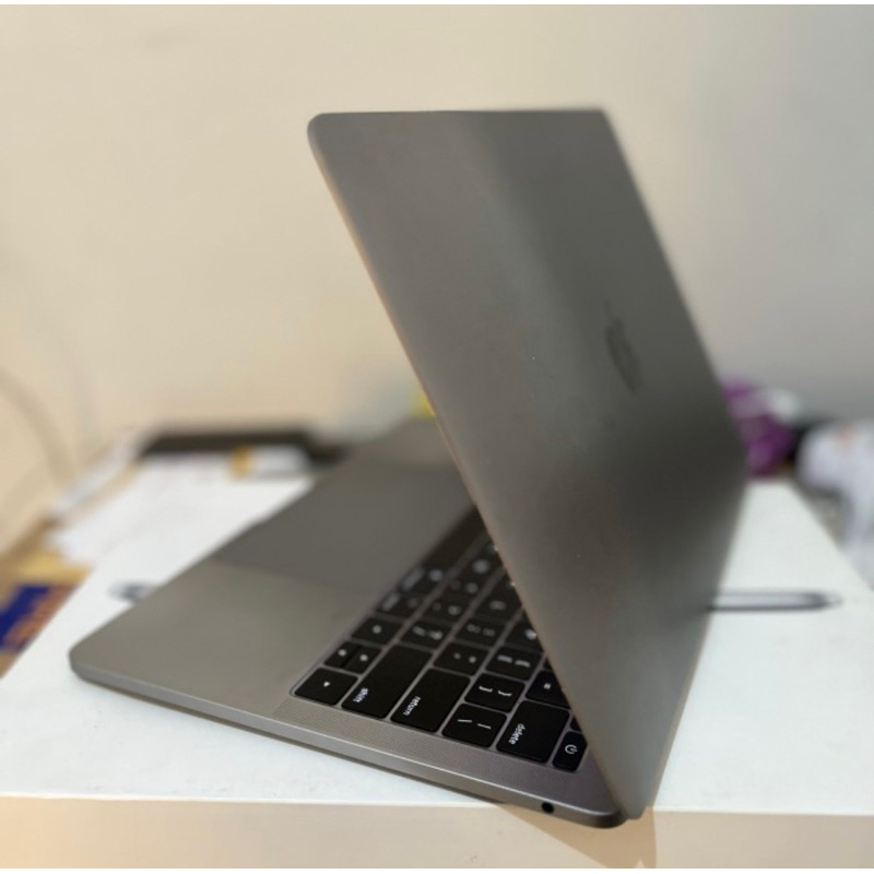 Macbook second 2020