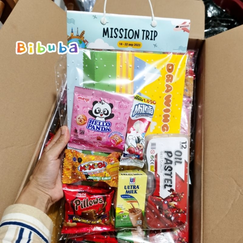 

souvenir buku gambar crayon dan snack