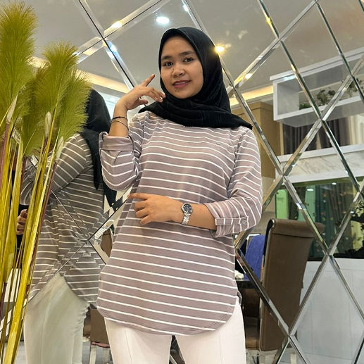 *KAOS SALUR FENOMENAL~ Kaos Atasan Salur Wanita PHENOMENAL / FENOMENAL Teradem