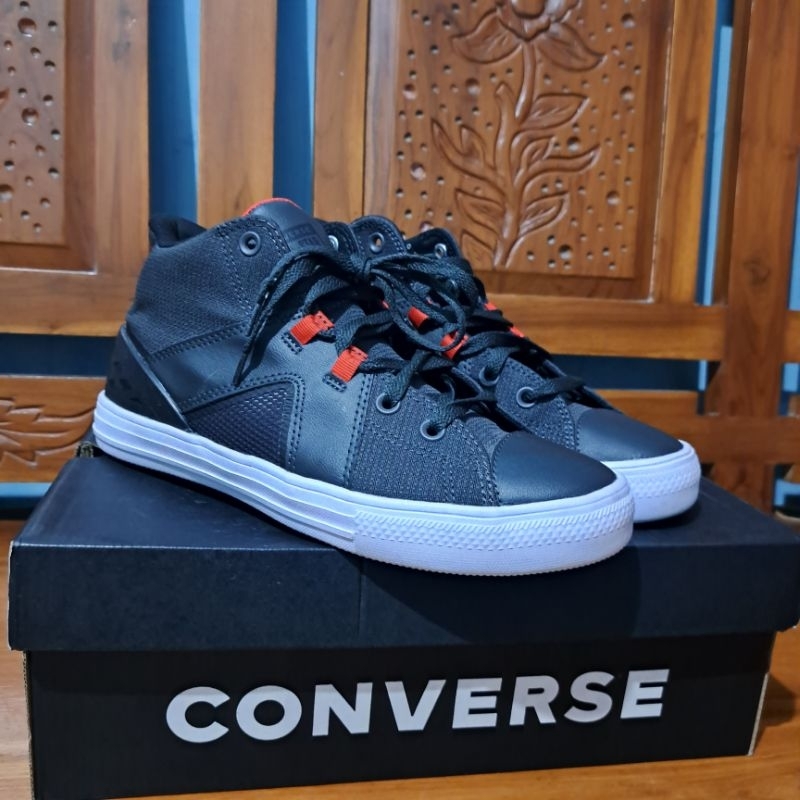 BNIB Converse CTAS flux ultra mid storm wind/black