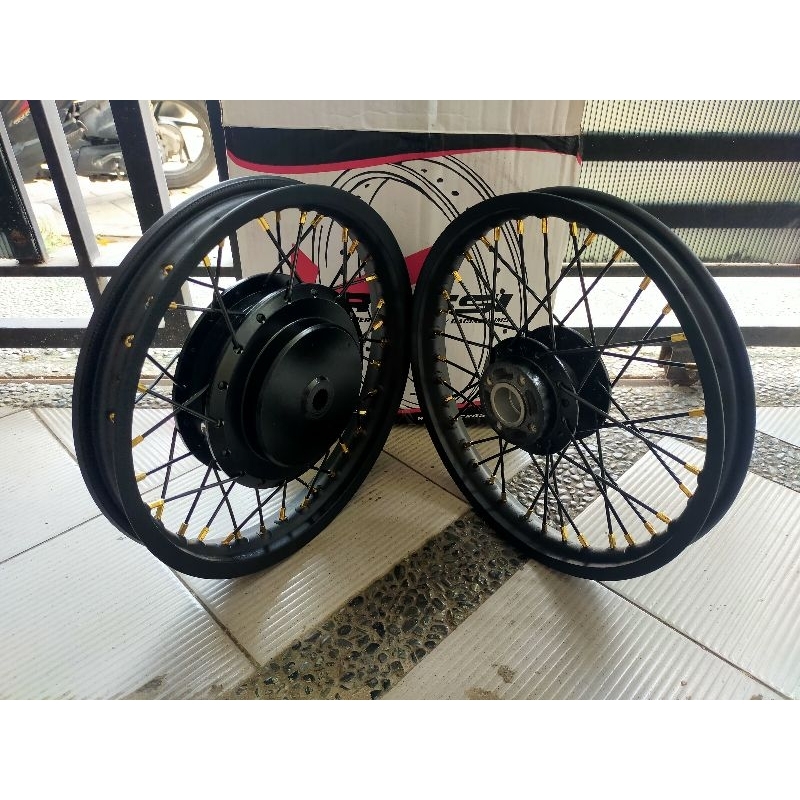 Sepaket velg set rossi 140 - 160 ring 14 tromol set jari2 suzuki new spin SkyDrive Hayete skyweve bo