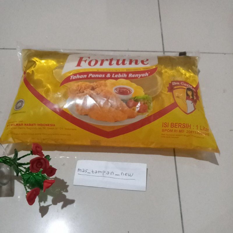 

FORTUNE 1 liter Minyak Goreng Bantal
