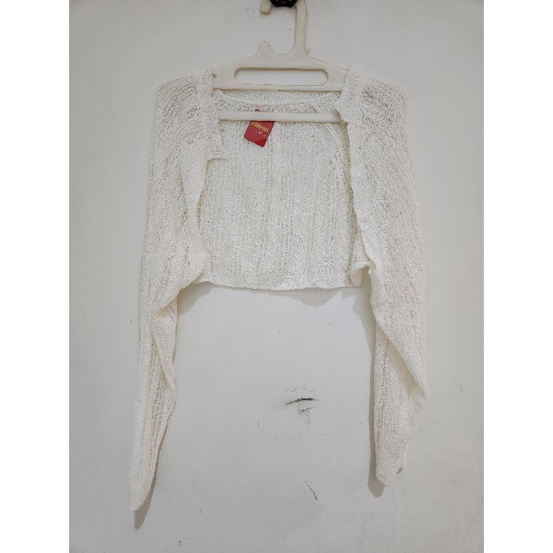 Outer/Cardigan/luaran rajut warna putih tangan panjang