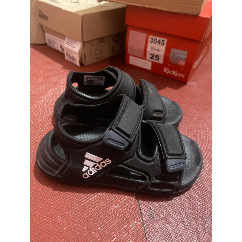adidas altaswim black