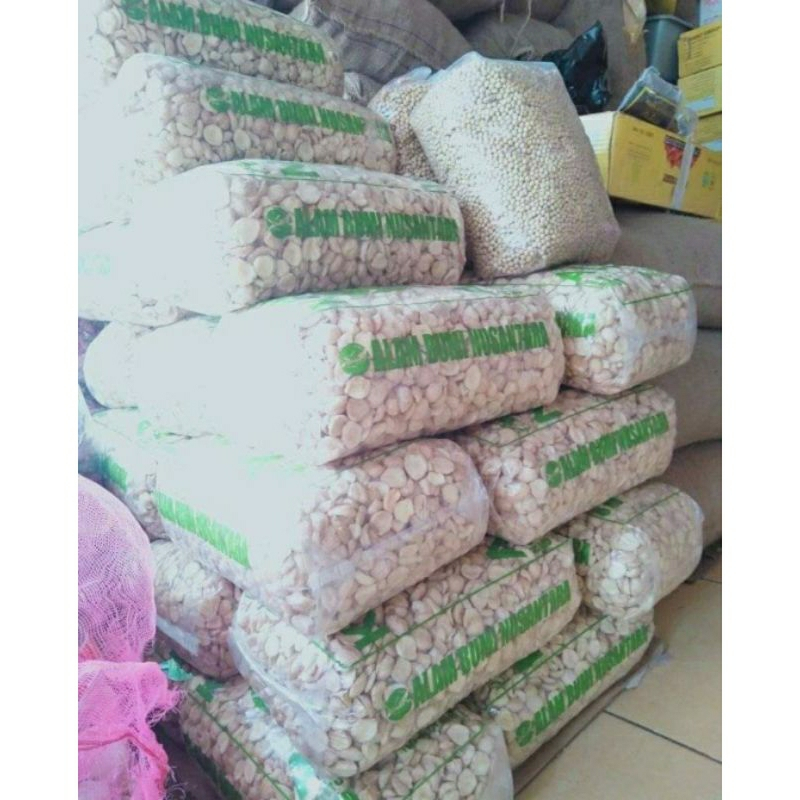 

kemiri Medan 1kg ll kemiri pecah ll kemiri bulat kualitas premium