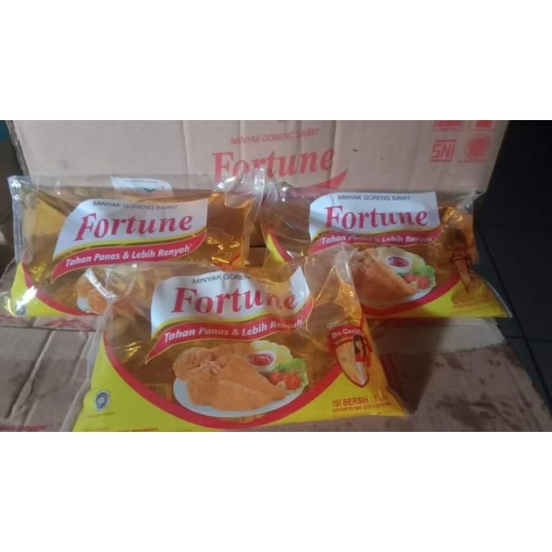 

Minyak goreng Refill Fortune bantal 1lt