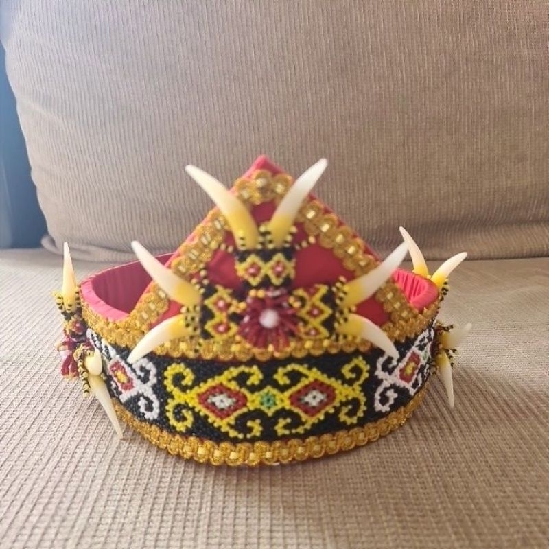 Topi hiasan kepala perempuan adat Dayak  ukuran dewasa