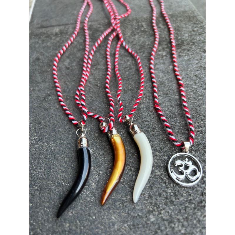 Kalung Benang Tridatu