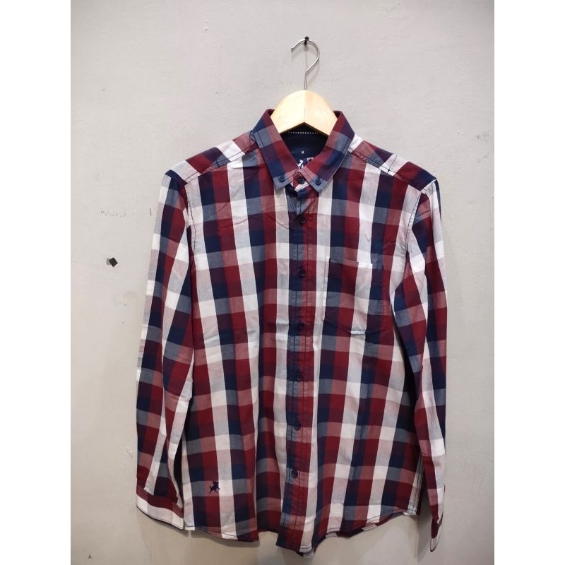 kemeja lengen panjang Lois jeans