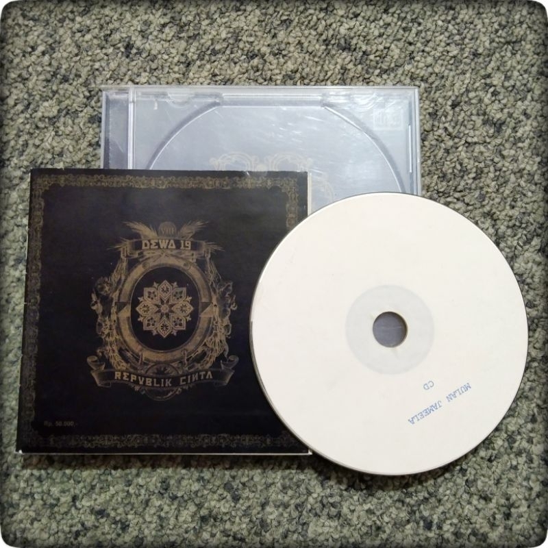Cover Cd Dewa 19 Republik Cinta