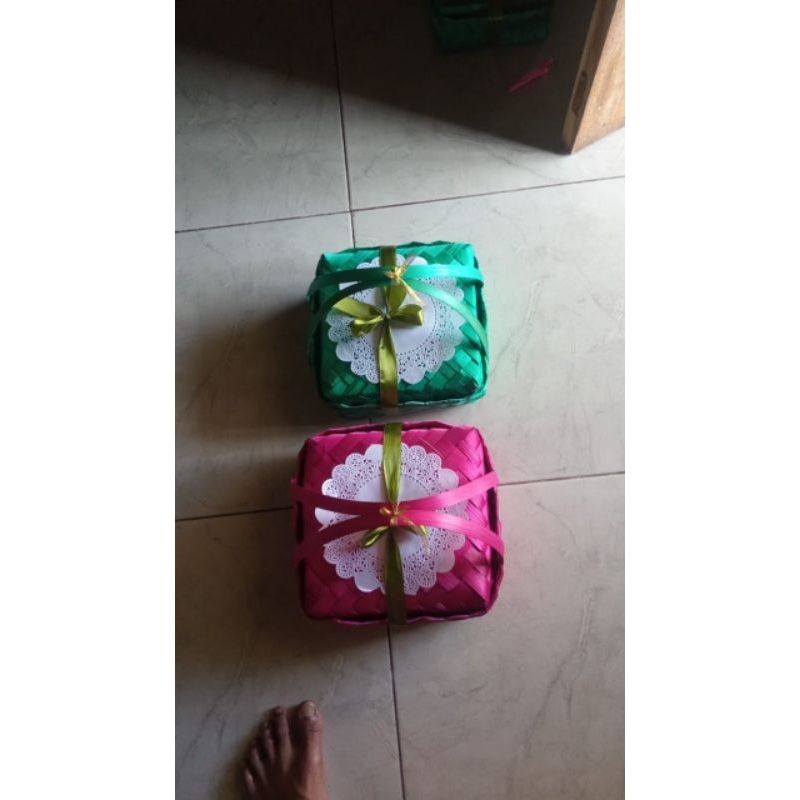 Besek Bambu/besek jinjing/besek warna