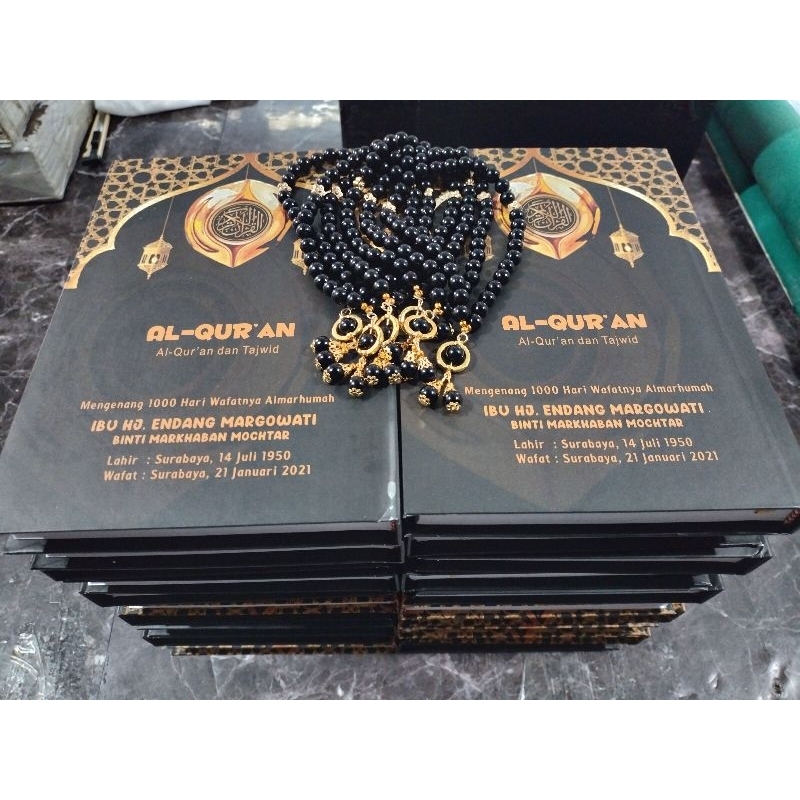 Souvenir Kado Ultah, Wedding, Tahlil, Haji,. Al - Qur'an Custom Nama Uk A5, Free Tasbih & Box