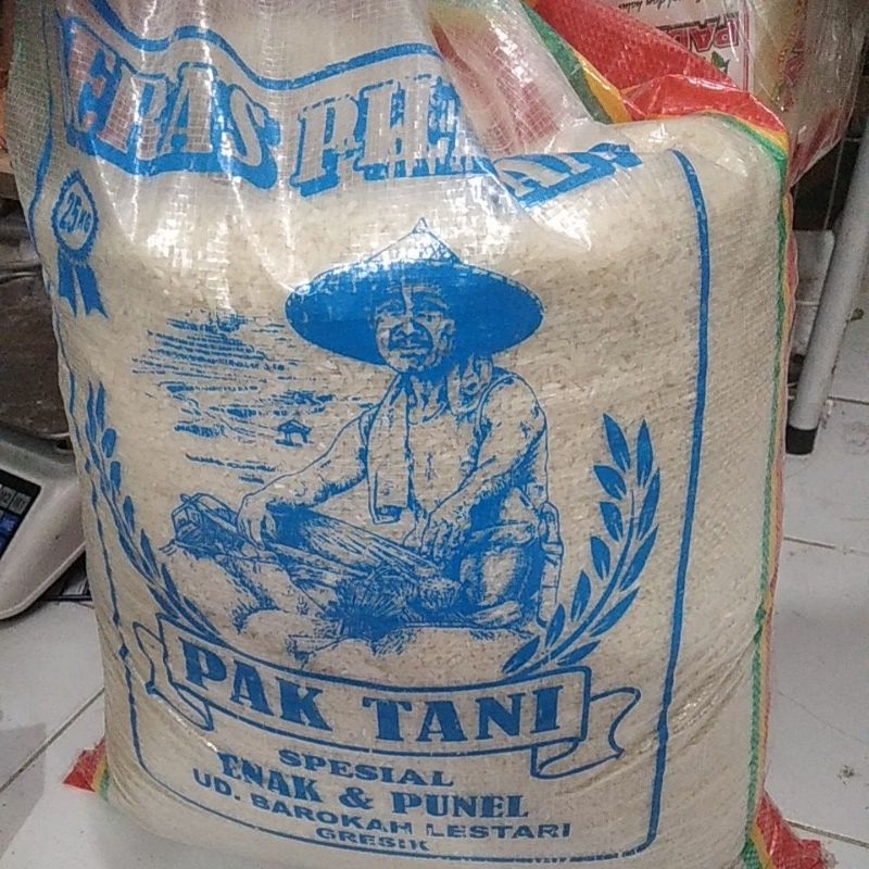 

BERAS CAP PAK TANI 1 KILOAN