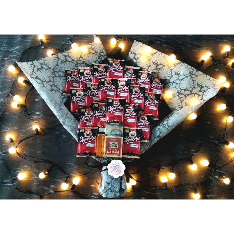 

Buket Kapal Api Sachet 6,5 gr + Surya + (Bisa request by budget dan isian)