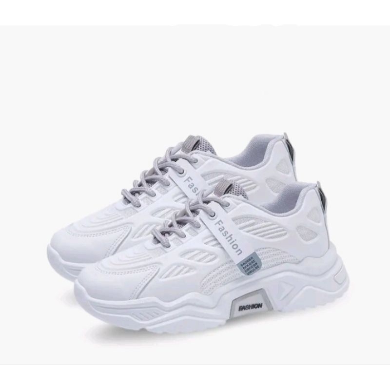 LELANG SEPATU MURAHHH SEPATU PUTIH SNEAKERS