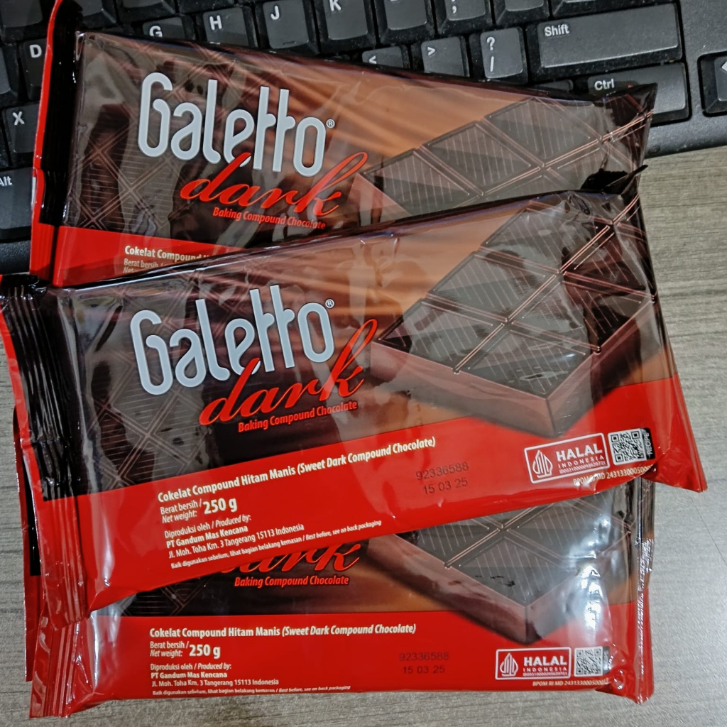 

Sekar_Shop07 (Bik-14) 1 Dus Galetto Dark Coklat Batang Galeto 1 Dus Isi 24 Pcs