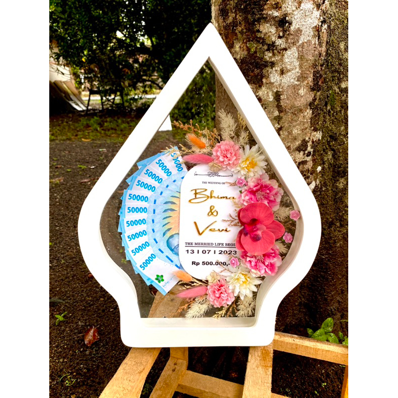 Mahar Frame Gunungan