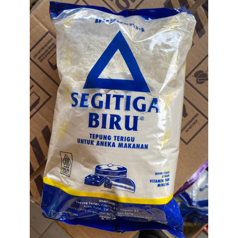 

terigu segitiga 1 kg