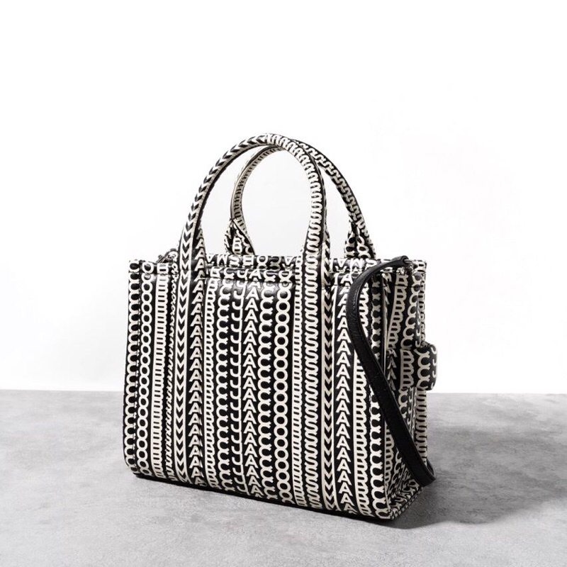 MJ Mini traveler monogram tote bag leather 26x20x13 CM