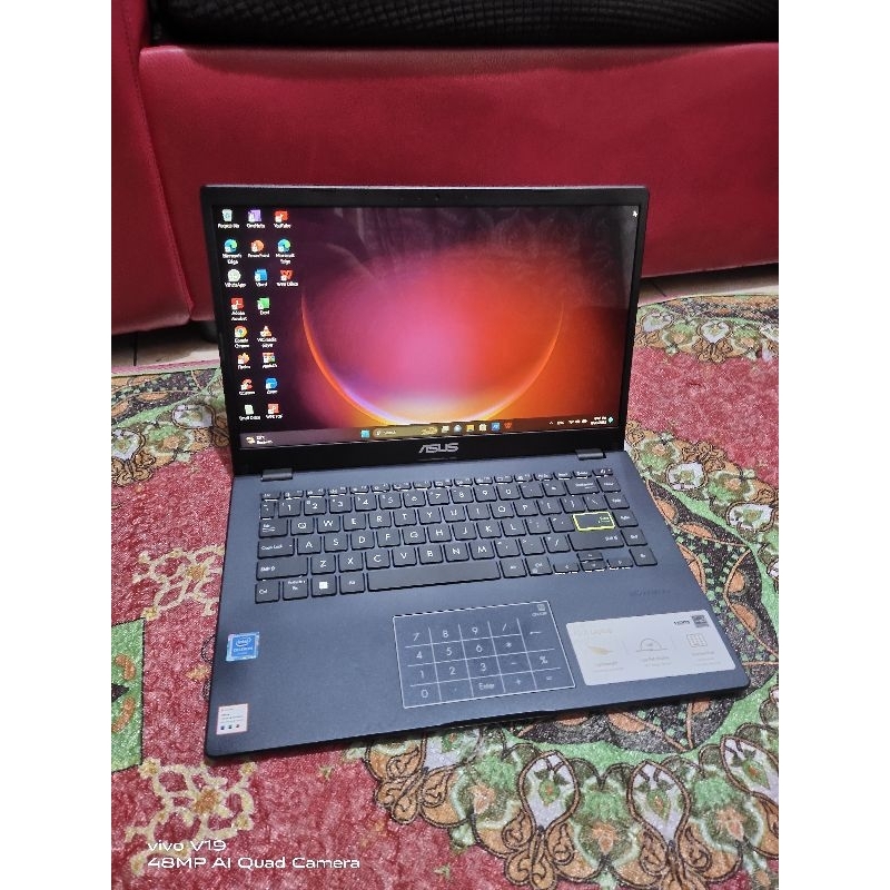 Laptop ASUS E410M - ram 4GB - SSD 256GB