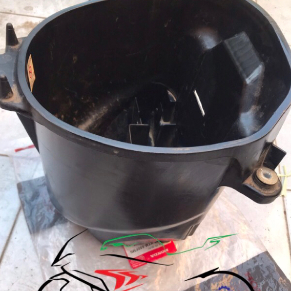 Box bagasi motor revo fit karbu/revo 110 fi/blade new