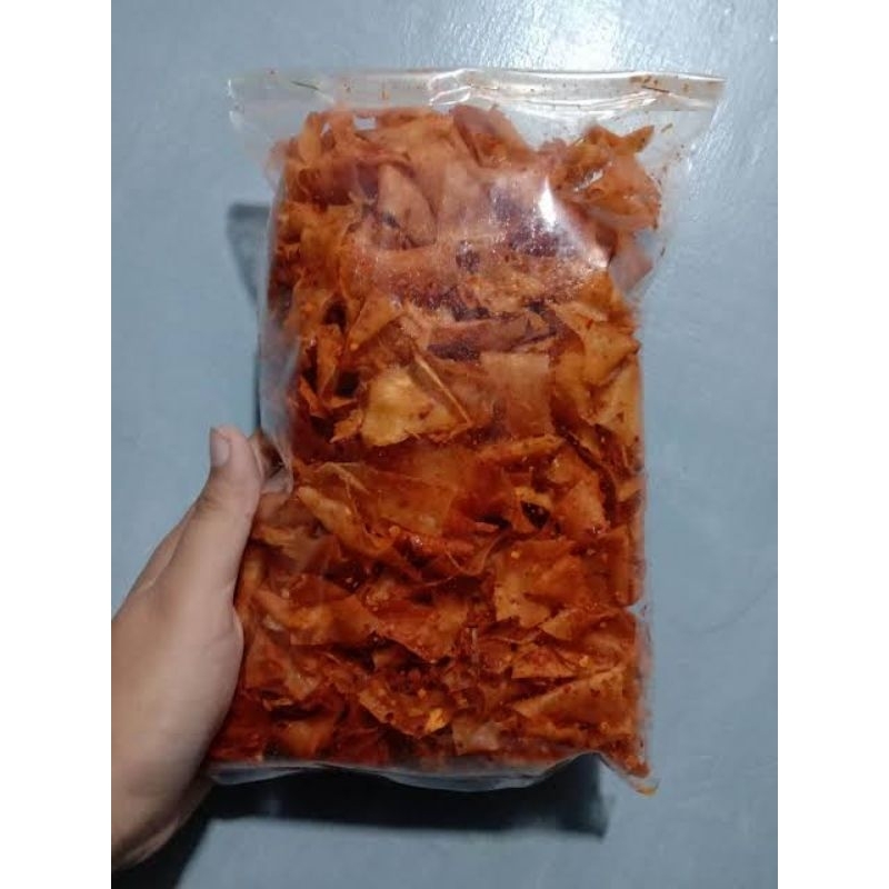 

SINGKONG PEDAS MAMPUS 250 GRAM / KERIPIK KRIPIK SETAN KRIPSET PIKSET ARUNA SNACK