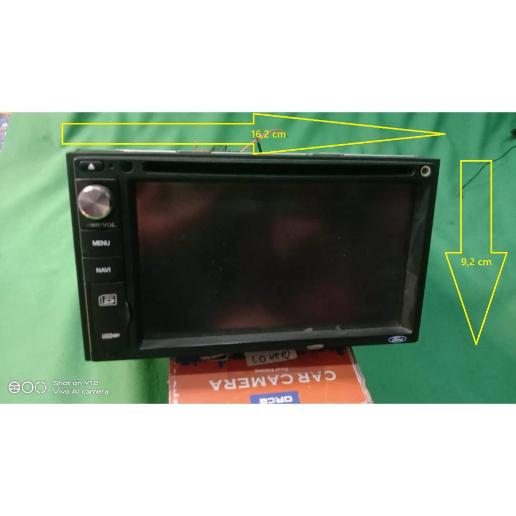 Tape Mobil Bekas jadul.Ori Ford.Gratis soket.Radio, USB support MPEG.