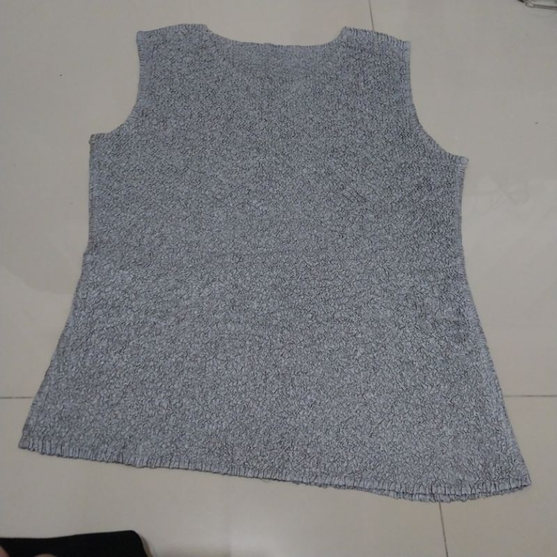 Tanktop crinkle wooly pleated top ala issey miyake