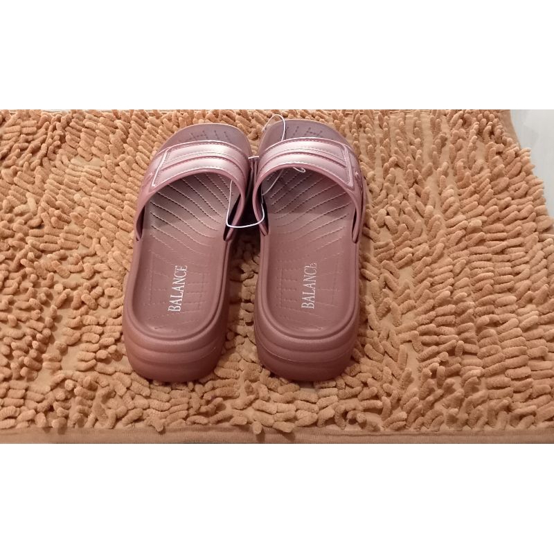 sandal selop karet  wedges wanita kekinian balance
