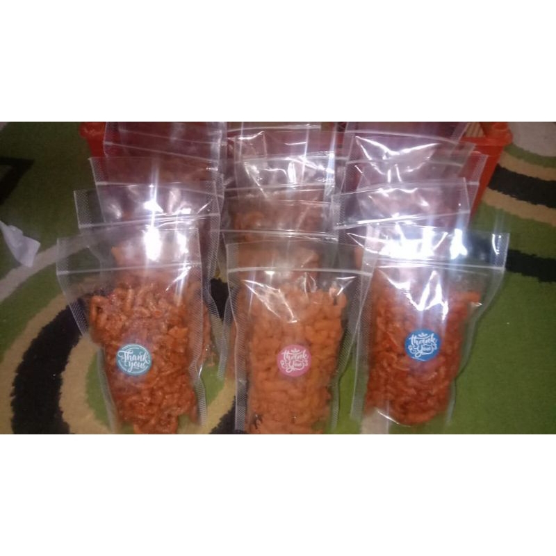 

makaroni/makroni kriuk daun jeruk