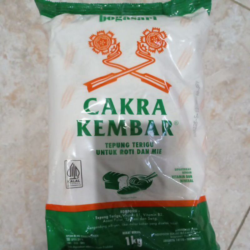 

CAKRA KEMBAR TEPUNG TERIGU 1KG (BOGASARI)