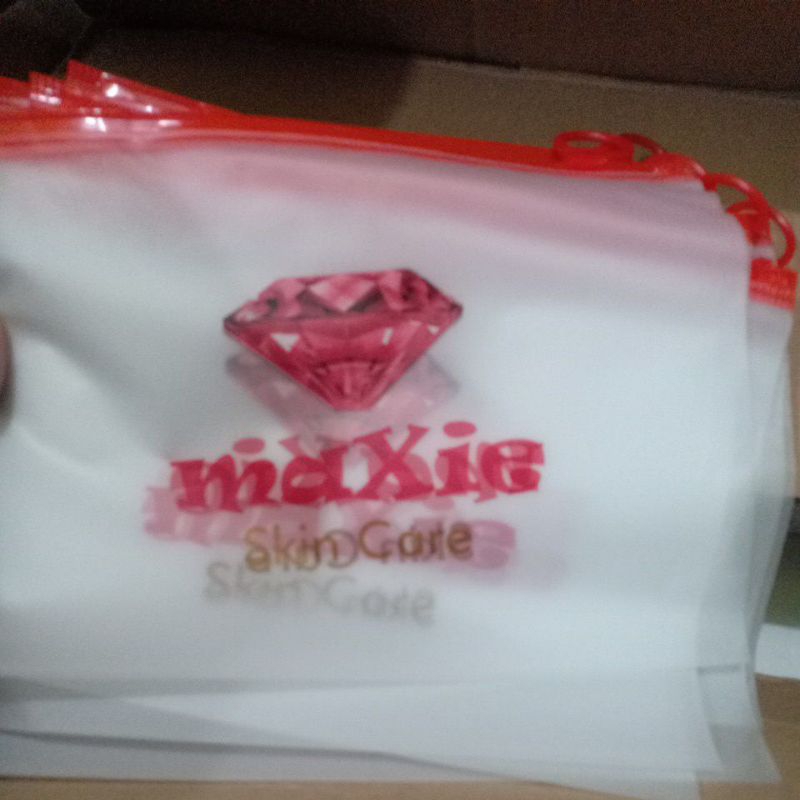 

pouch plastik maxie