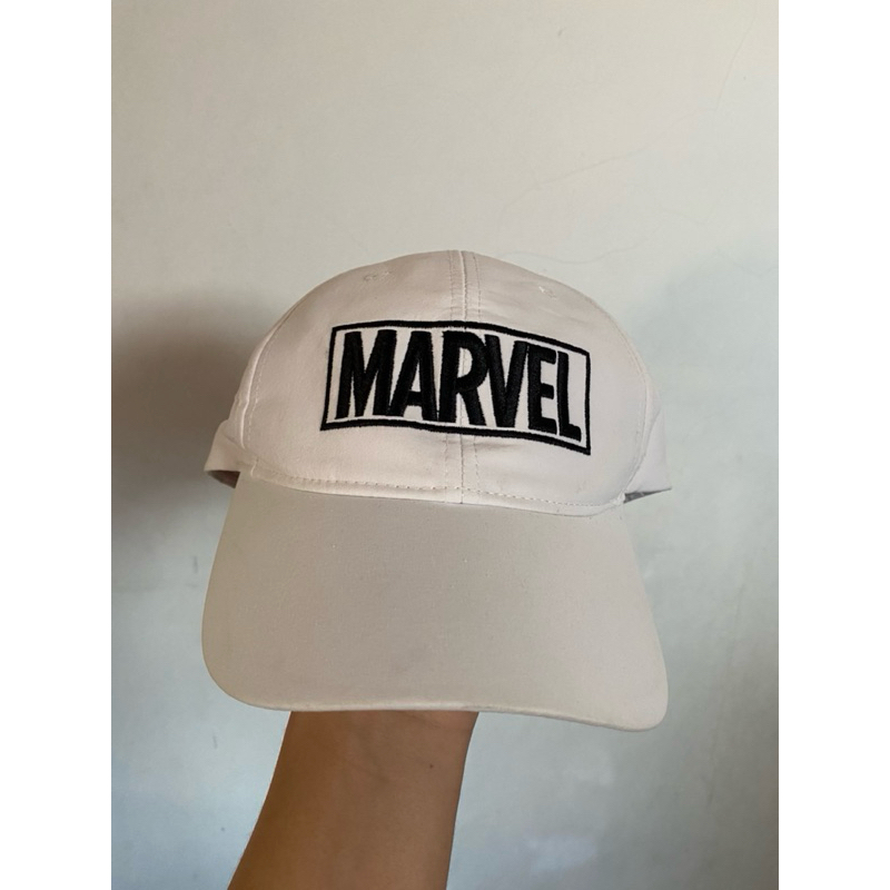 Topi Marvel Miniso