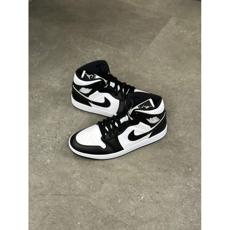 NIKE AIR JORDAN 1 MID WMNS BLACK WHITE PANDA