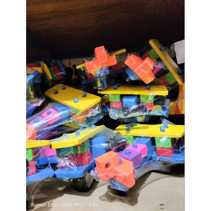 BALOK PESAWAT/PESAWAT MAINAN/PESAWAT TERBANG