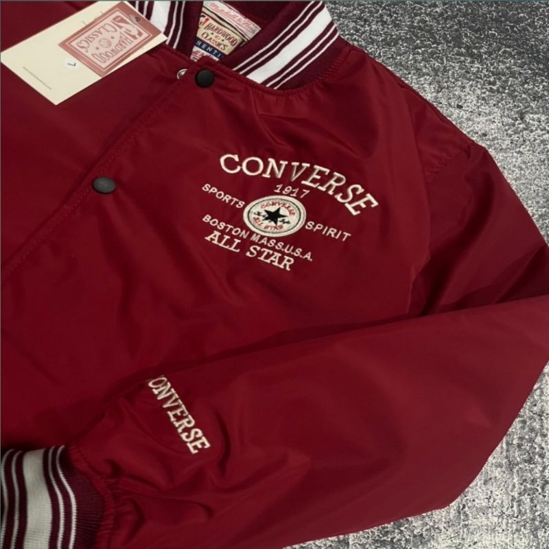 Keren  Jaket Varsity All - Varsity Converse - Chicago Bulls Unisex Tag & Label