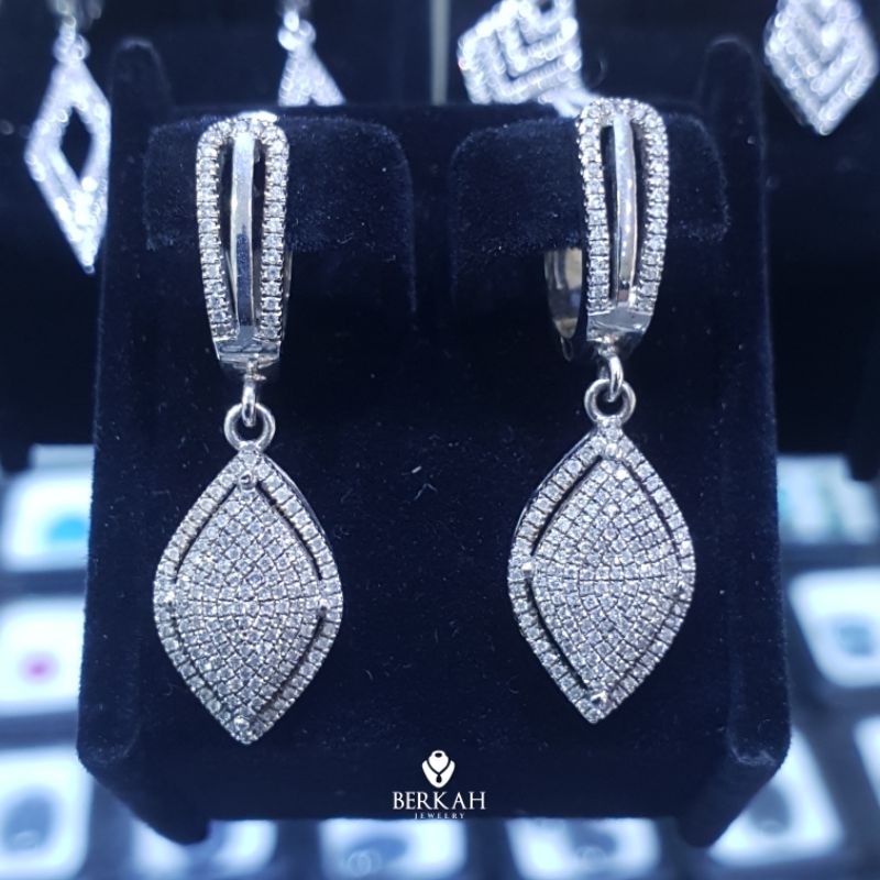 Anting Giwang Berlian Eropa Ring Emas Putih Natural Diamond Bersertifikat