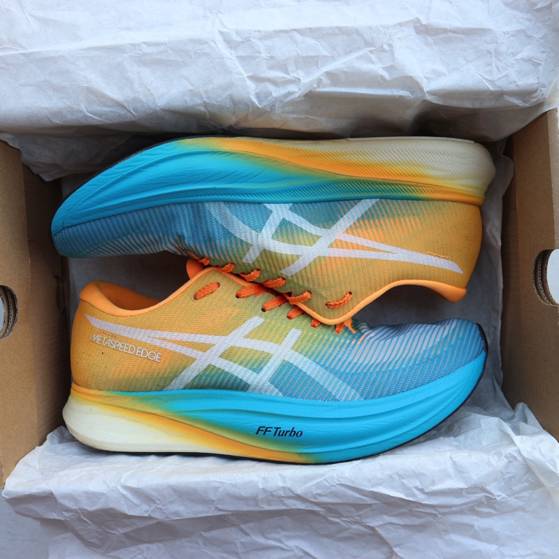 Running Asics Metaspeed Edge + bekas