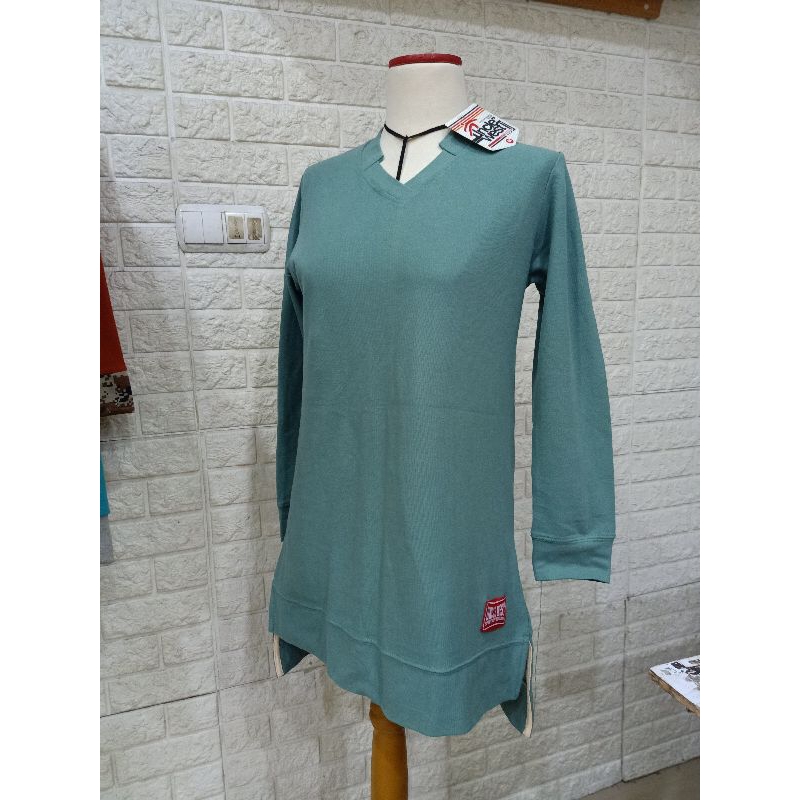 Tunik leher V
