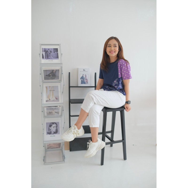 Batik Chic - Streetvibe Tee Mom