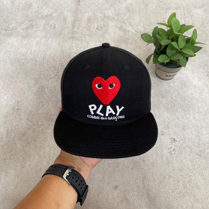 Topi cdg / topi play cdg