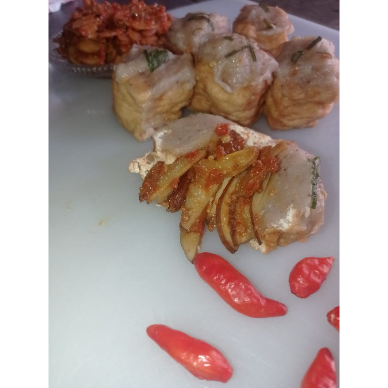 

TAHU BAKSO JENGKOLPEDAS