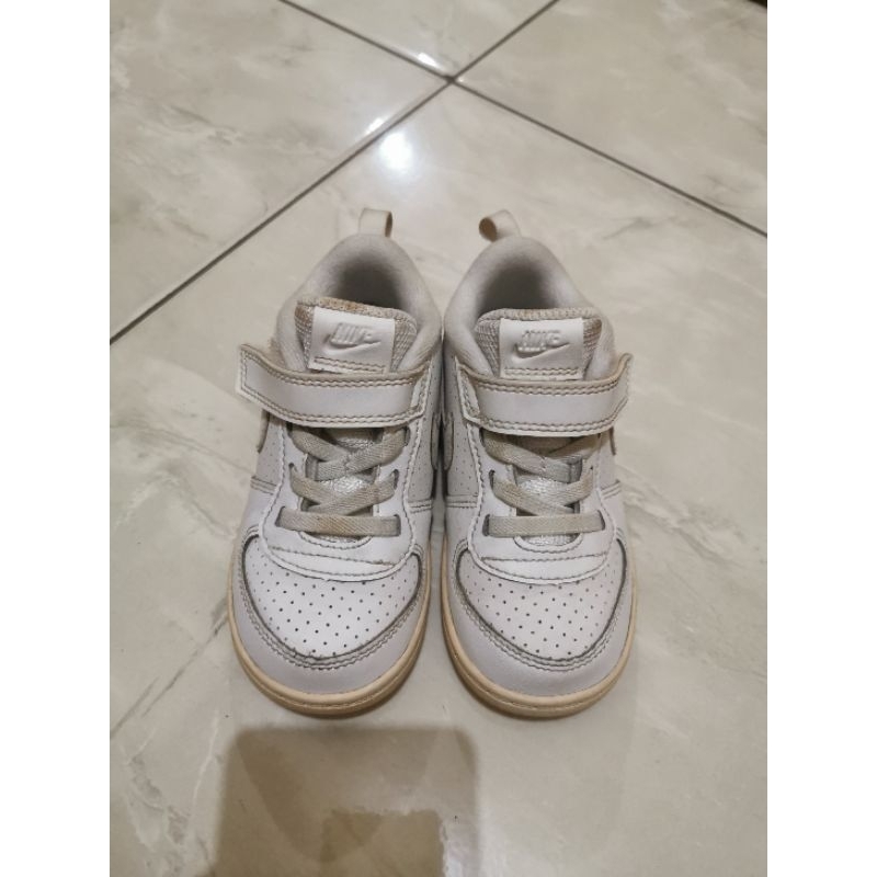 Preloved Sepatu Nike Anak