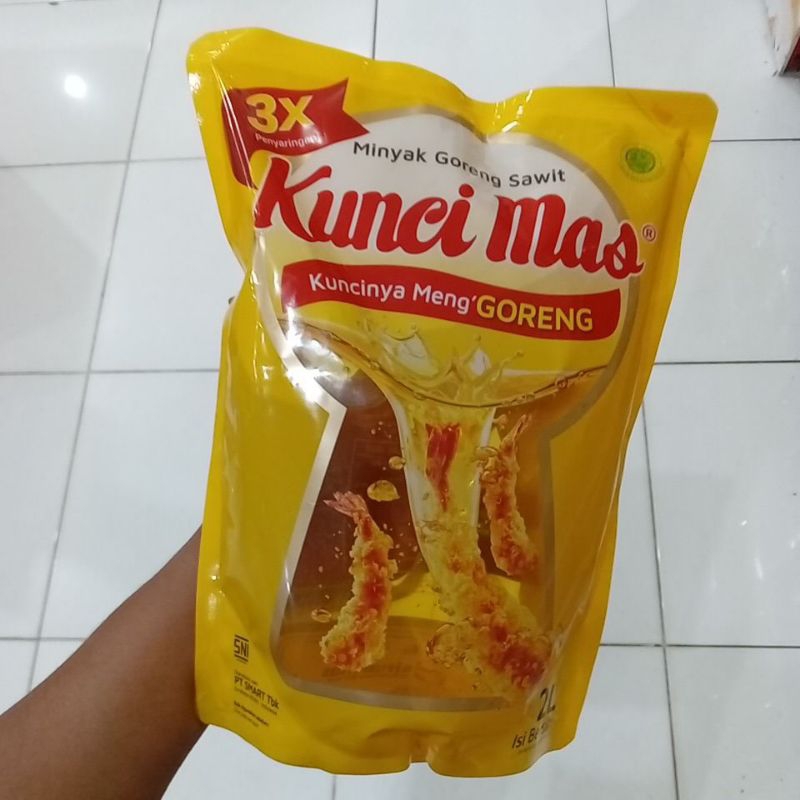

Kunci Mas Minyak Goreng 2 Liter Refil