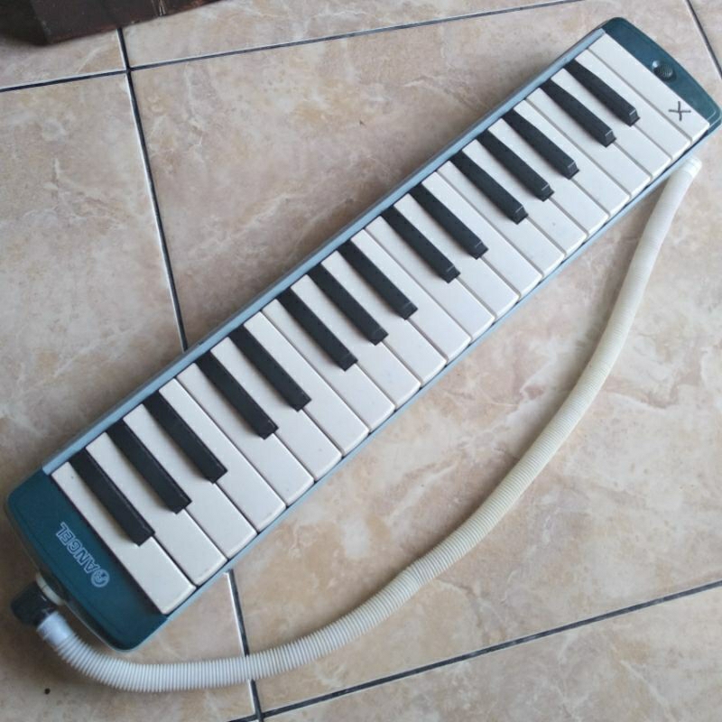 Pianika 37 tuts, ANGEL Melodyhorn AM-37K3, RARE COLOR 
