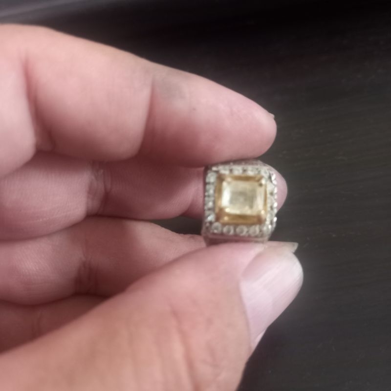Natural Yellow Sapphire