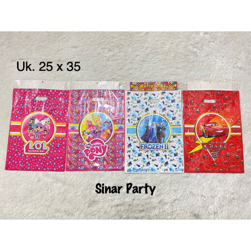 Kantong Kresek Karakter Isi 10