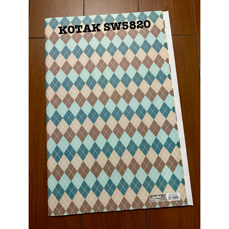 

Kertas kado sansan wawa/sanwa KOTAK SW5820